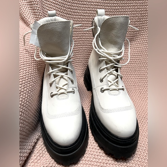 TIMBERLAND women NEW 9.5 COOL WHITE UNWORN!! - Picture 3 of 11